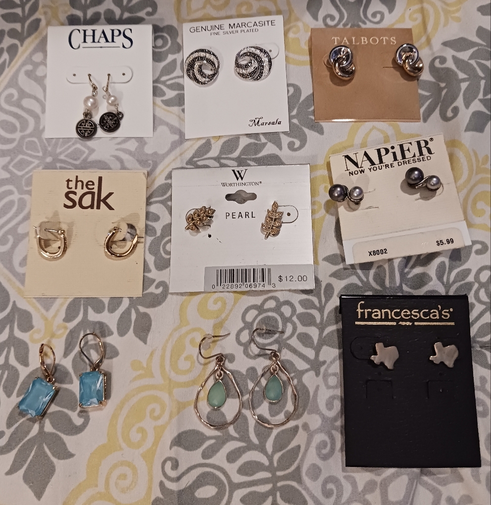 Vintage Earrings Bundle (9prs)